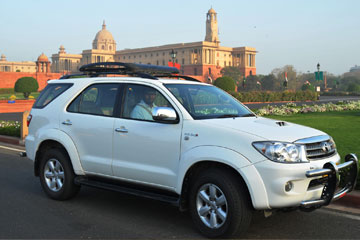 Toyota Fortuner Self Drive Car